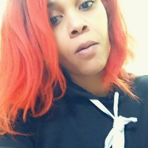 Meet your Posher, Celia